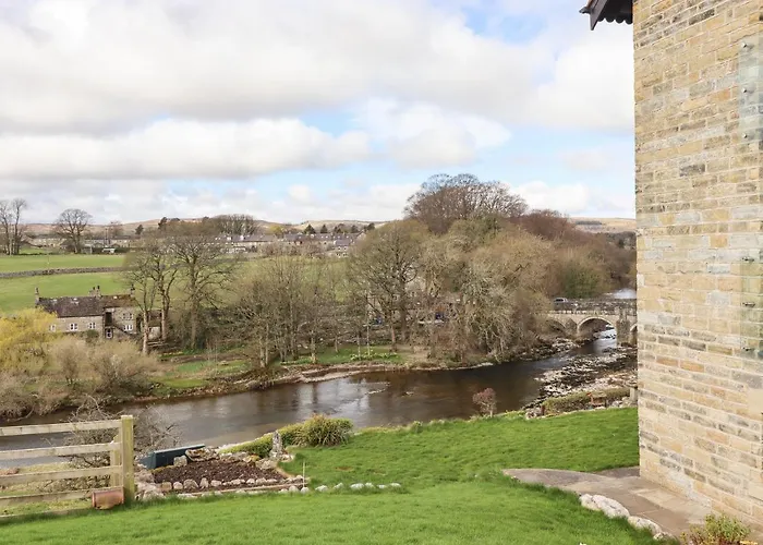 Riverside * Grassington